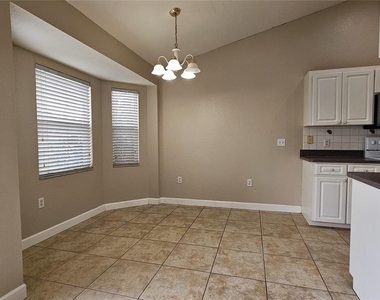 5260 English Drive - Photo Thumbnail 6