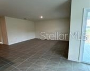 16953 Nw 176th Way - Photo Thumbnail 3