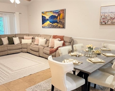 4700 Sw Archer Road - Photo Thumbnail 3