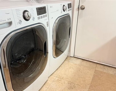 4700 Sw Archer Road - Photo Thumbnail 8