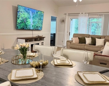 4700 Sw Archer Road - Photo Thumbnail 2