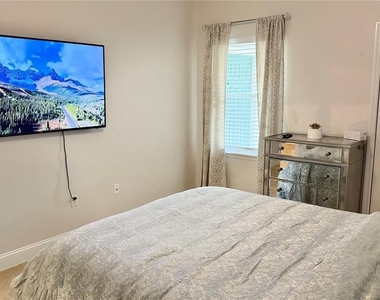 4700 Sw Archer Road - Photo Thumbnail 11
