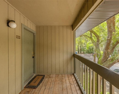77 Se 16th Avenue - Photo Thumbnail 1