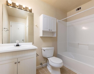 77 Se 16th Avenue - Photo Thumbnail 15
