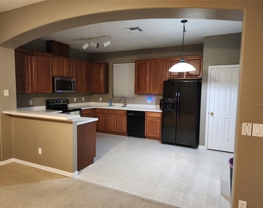 4025 Shawn Circle - Photo Thumbnail 7