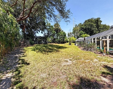 33721 Spring Drive - Photo Thumbnail 64