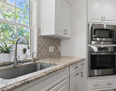 33721 Spring Drive - Photo Thumbnail 16