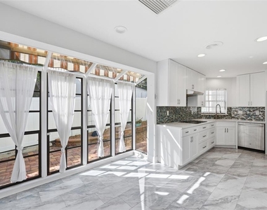 17 Hibiscus Court - Photo Thumbnail 1