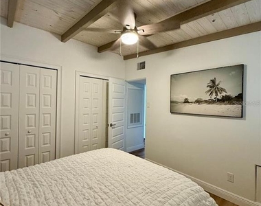 1209 S Central Avenue - Photo Thumbnail 7