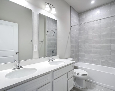 16876 Castoro Drive - Photo Thumbnail 6
