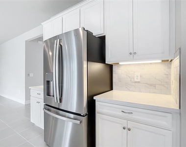 16876 Castoro Drive - Photo Thumbnail 14