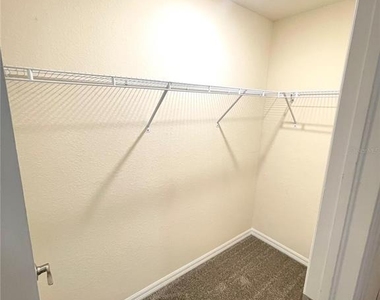 5029 W Hummingbird Drive - Photo Thumbnail 5