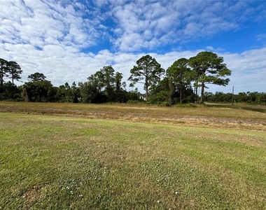 5029 W Hummingbird Drive - Photo Thumbnail 12