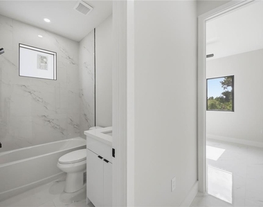 1299 Barton Avenue - Photo Thumbnail 16