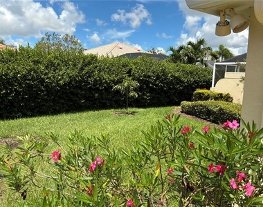 7562 Quinto Drive - Photo Thumbnail 25