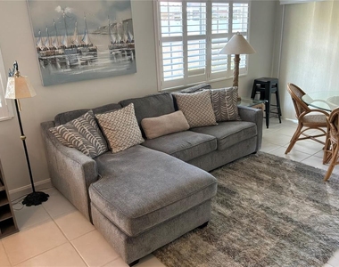 7562 Quinto Drive - Photo Thumbnail 26