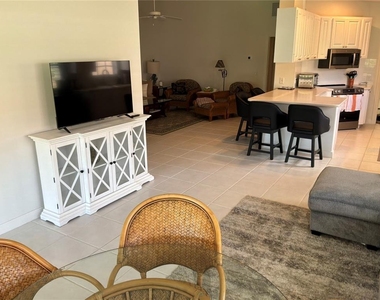 7562 Quinto Drive - Photo Thumbnail 8