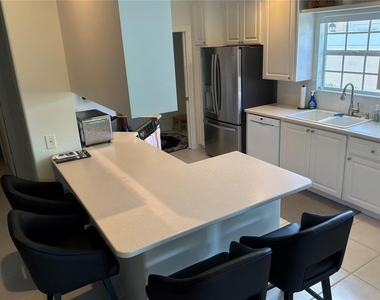 7562 Quinto Drive - Photo Thumbnail 11