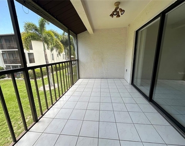 7205 Curtiss Avenue - Photo Thumbnail 17