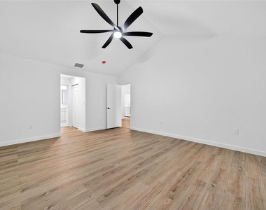 7607 4th Avenue W - Photo Thumbnail 22