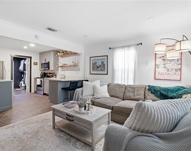 5552 Crissman Drive N - Photo Thumbnail 1