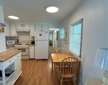 1874 Palm Springs Street - Photo Thumbnail 5