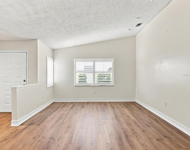 5381 Kelly Drive - Photo Thumbnail 9
