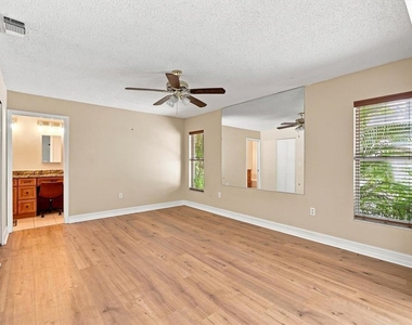 5381 Kelly Drive - Photo Thumbnail 21