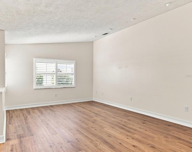5381 Kelly Drive - Photo Thumbnail 11