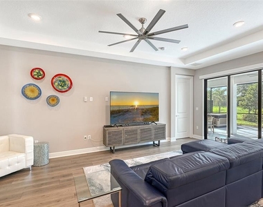 17202 Cresswind Terrace - Photo Thumbnail 7