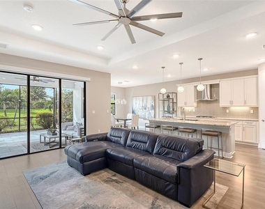 17202 Cresswind Terrace - Photo Thumbnail 8