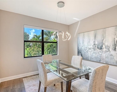 17202 Cresswind Terrace - Photo Thumbnail 5