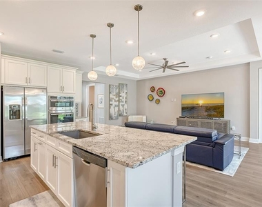17202 Cresswind Terrace - Photo Thumbnail 19
