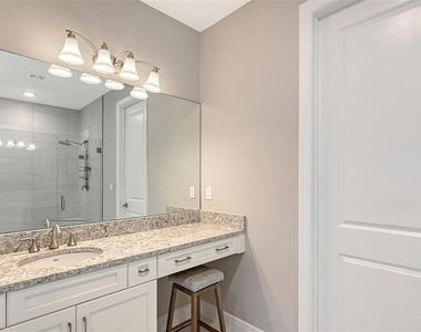 17202 Cresswind Terrace - Photo Thumbnail 23