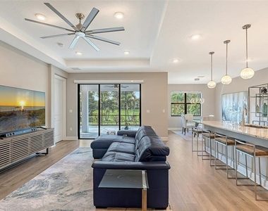 17202 Cresswind Terrace - Photo Thumbnail 3