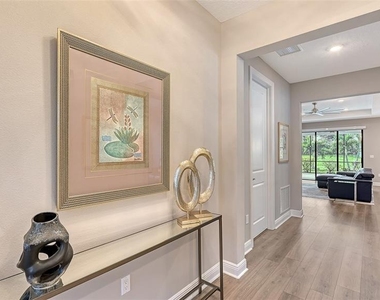 17202 Cresswind Terrace - Photo Thumbnail 2