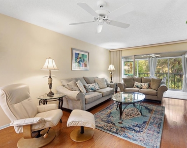 4415 Longmeadow - Photo Thumbnail 11