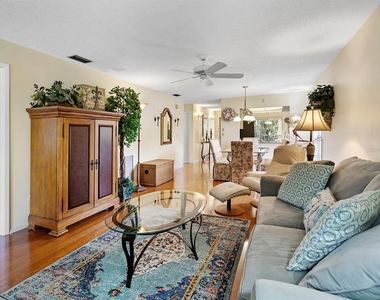 4415 Longmeadow - Photo Thumbnail 13