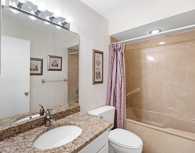 4415 Longmeadow - Photo Thumbnail 21