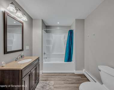 413 17th Avenue - Photo Thumbnail 9