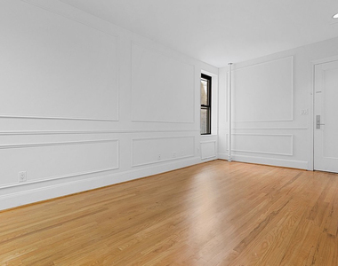 226 East 70th Street - Photo Thumbnail 1
