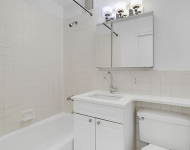 121 Madison Avenue - Photo Thumbnail 5