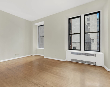 121 Madison Avenue - Photo Thumbnail 2