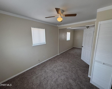 10309 Shoshone Street - Photo Thumbnail 14