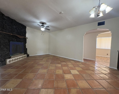 10309 Shoshone Street - Photo Thumbnail 22