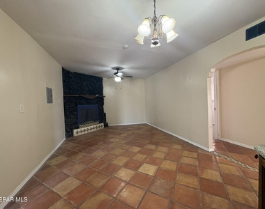 10309 Shoshone Street - Photo Thumbnail 21