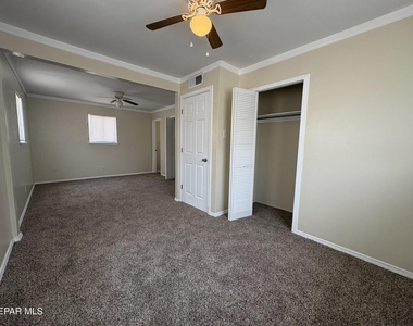 10309 Shoshone Street - Photo Thumbnail 15