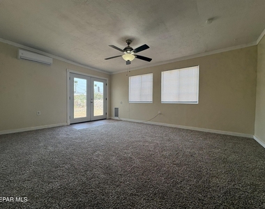 10309 Shoshone Street - Photo Thumbnail 24
