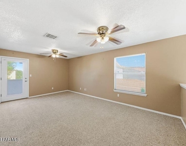 2108 Setting Sun Drive - Photo Thumbnail 24