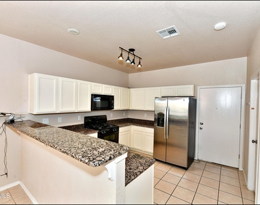 5810 Redstone Mesa Court - Photo Thumbnail 13